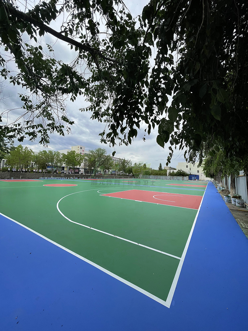 灏元体育-新疆克拉玛依市独山子第一小学-塑胶球场3.jpg
